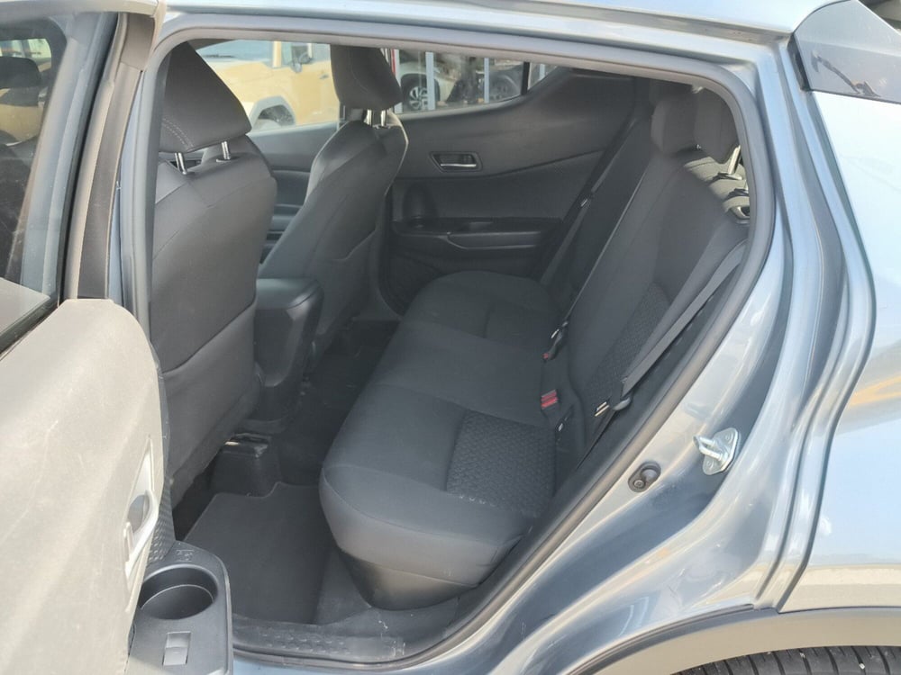 Toyota Toyota C-HR usata a Reggio Calabria (10)