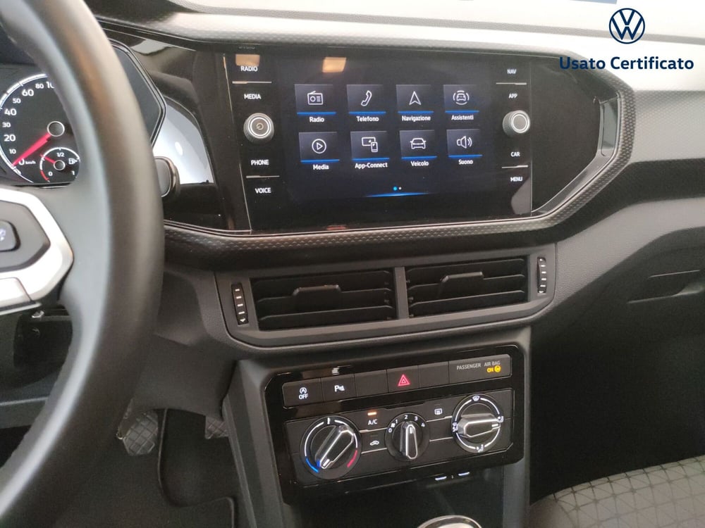 Volkswagen T-Cross usata a Varese (14)