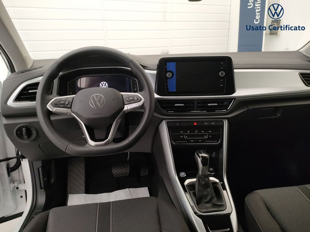 Volkswagen T-Roc nuova a Varese (12)