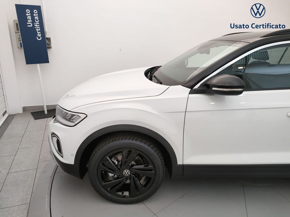 Volkswagen T-Roc nuova a Varese (7)
