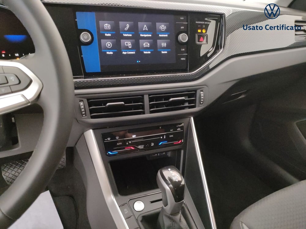 Volkswagen Taigo nuova a Varese (14)