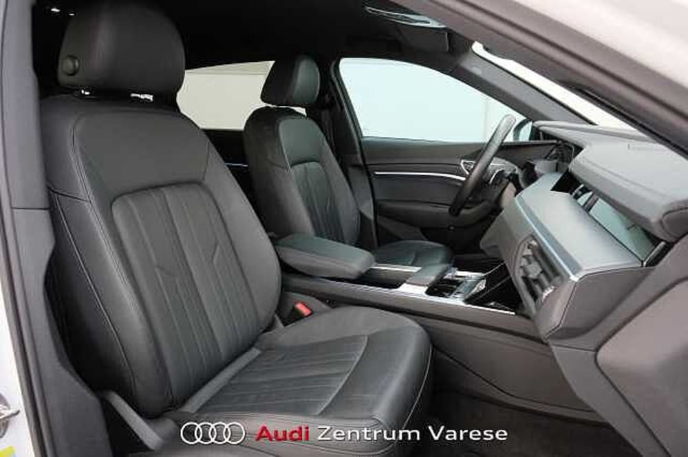 Audi e-tron Sportback usata a Varese (9)