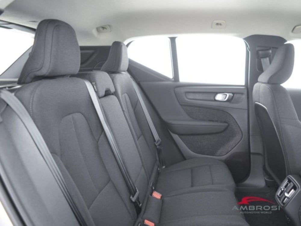 Volvo XC40 usata a Perugia (11)