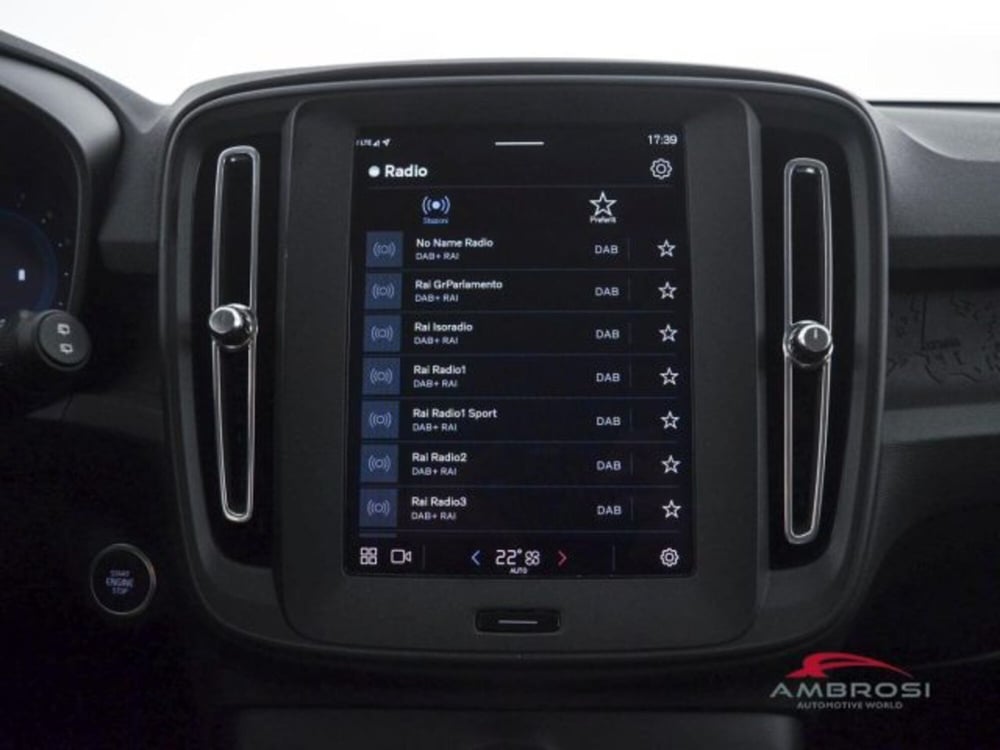 Volvo XC40 usata a Perugia (13)