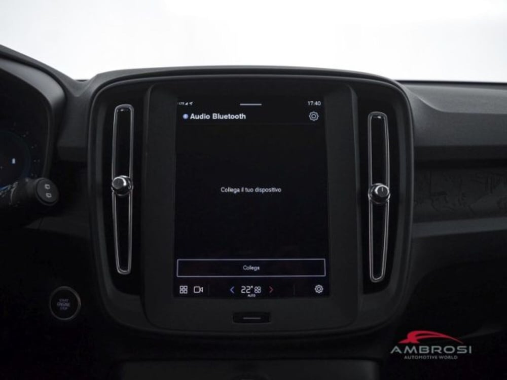 Volvo XC40 usata a Perugia (14)
