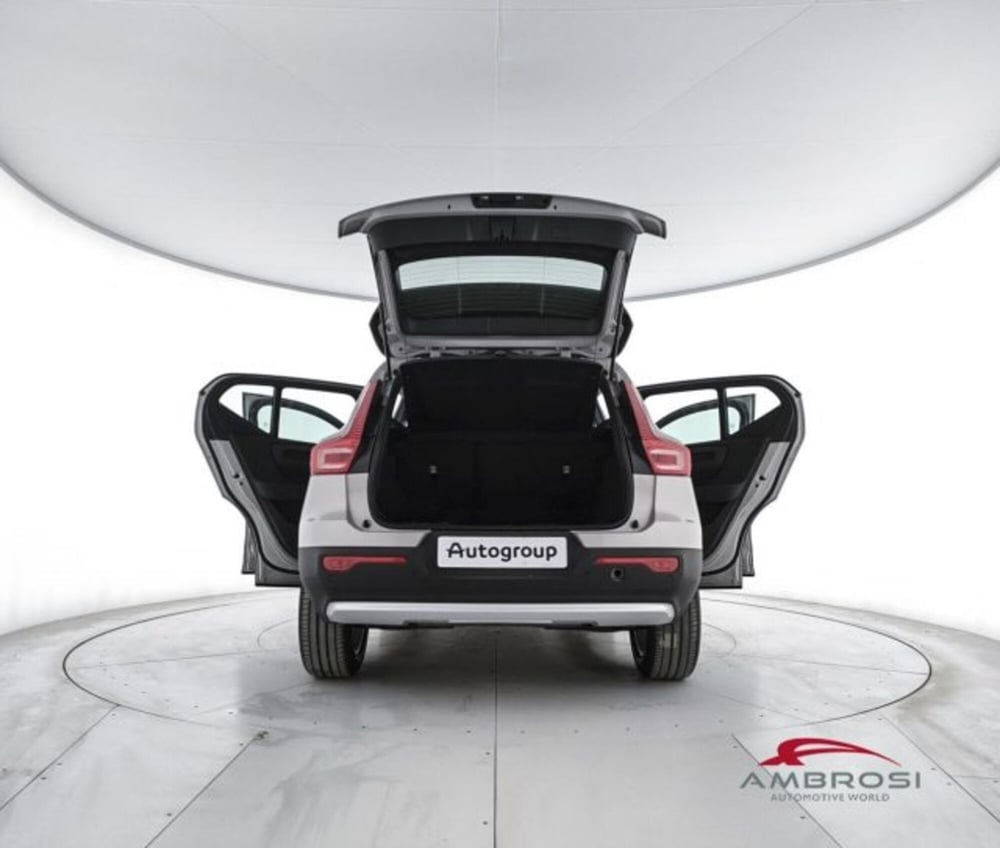 Volvo XC40 usata a Perugia (7)