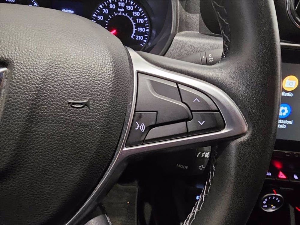 Dacia Duster usata a Palermo (15)