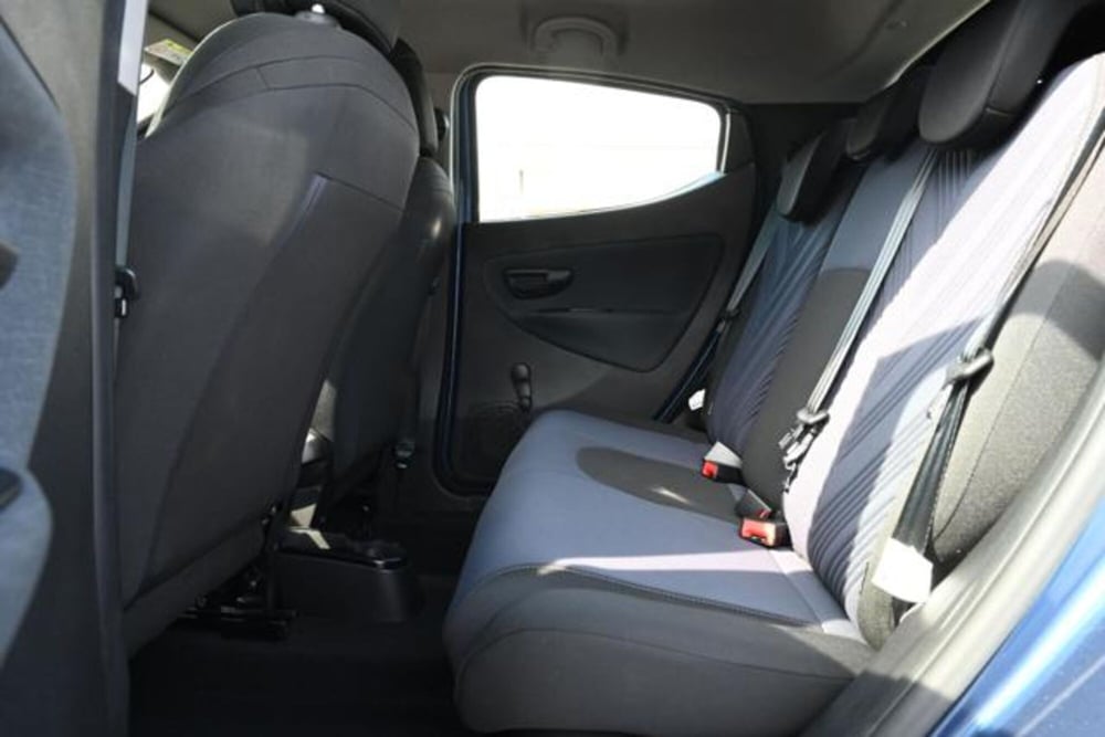 Lancia Ypsilon usata a Torino (15)