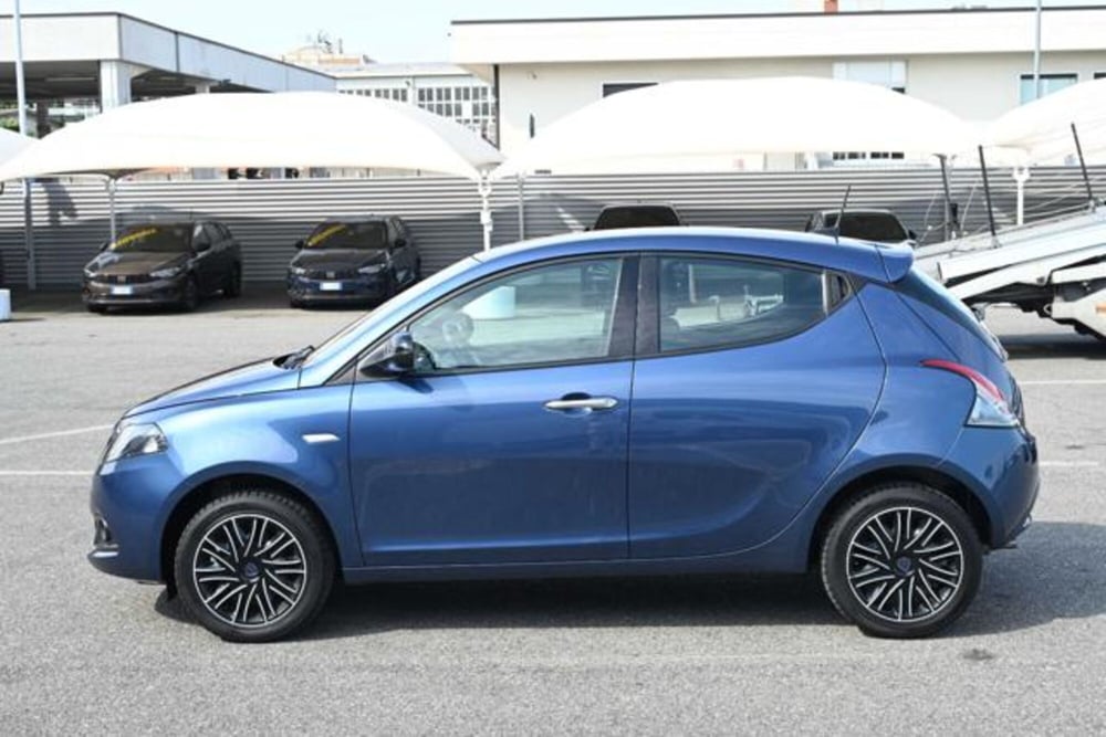Lancia Ypsilon usata a Torino (8)