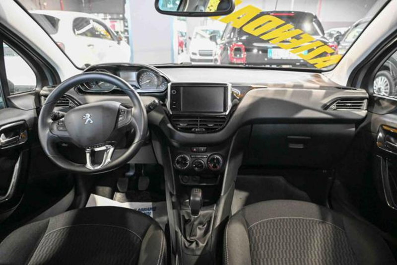 Peugeot 208 usata a Torino (10)