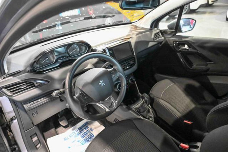 Peugeot 208 usata a Torino (11)