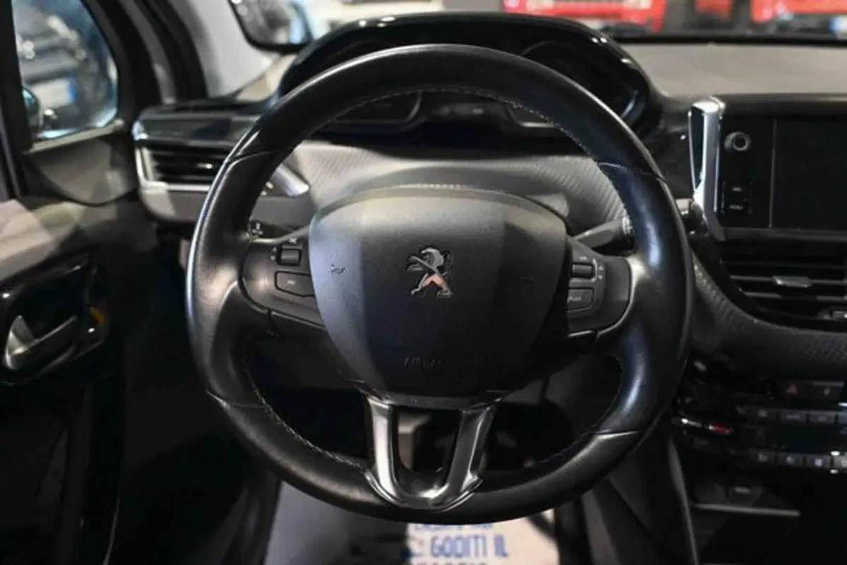 Peugeot 208 usata a Torino (16)