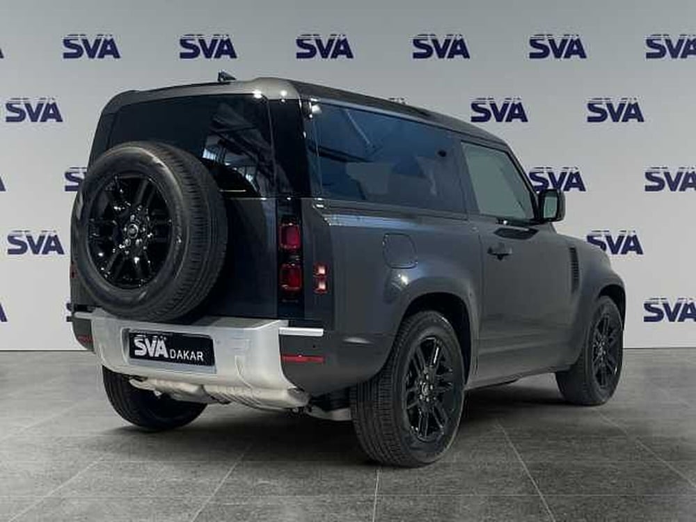 Land Rover Defender nuova a Ravenna (2)