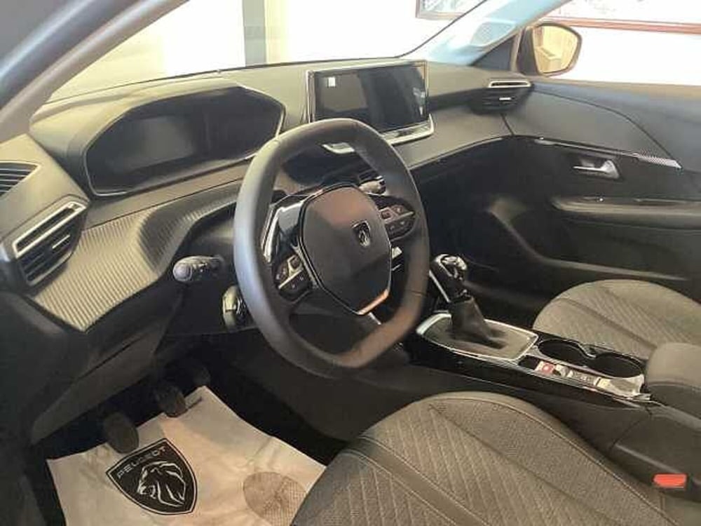 Peugeot 208 usata a Roma (10)