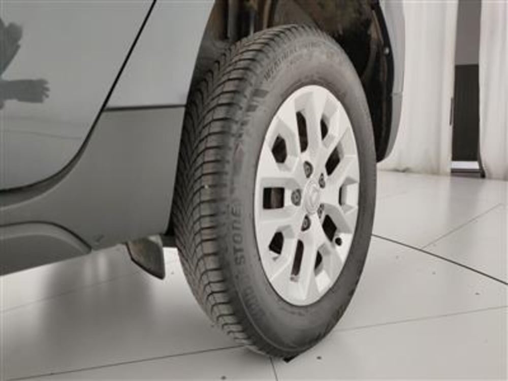Dacia Duster usata a Bari (12)