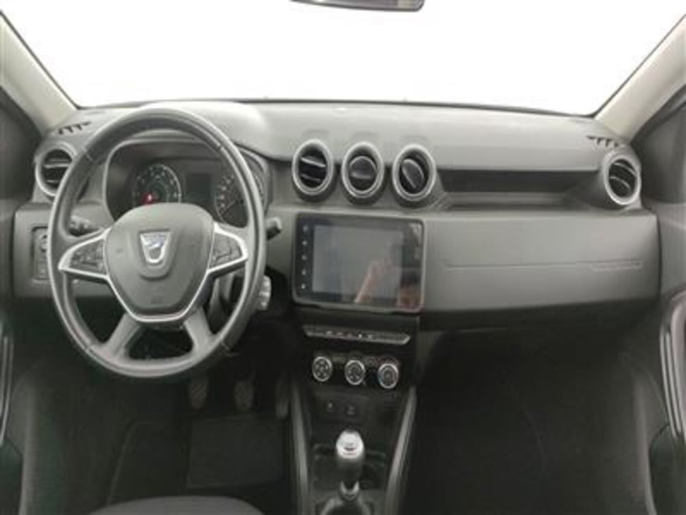 Dacia Duster usata a Bari (15)