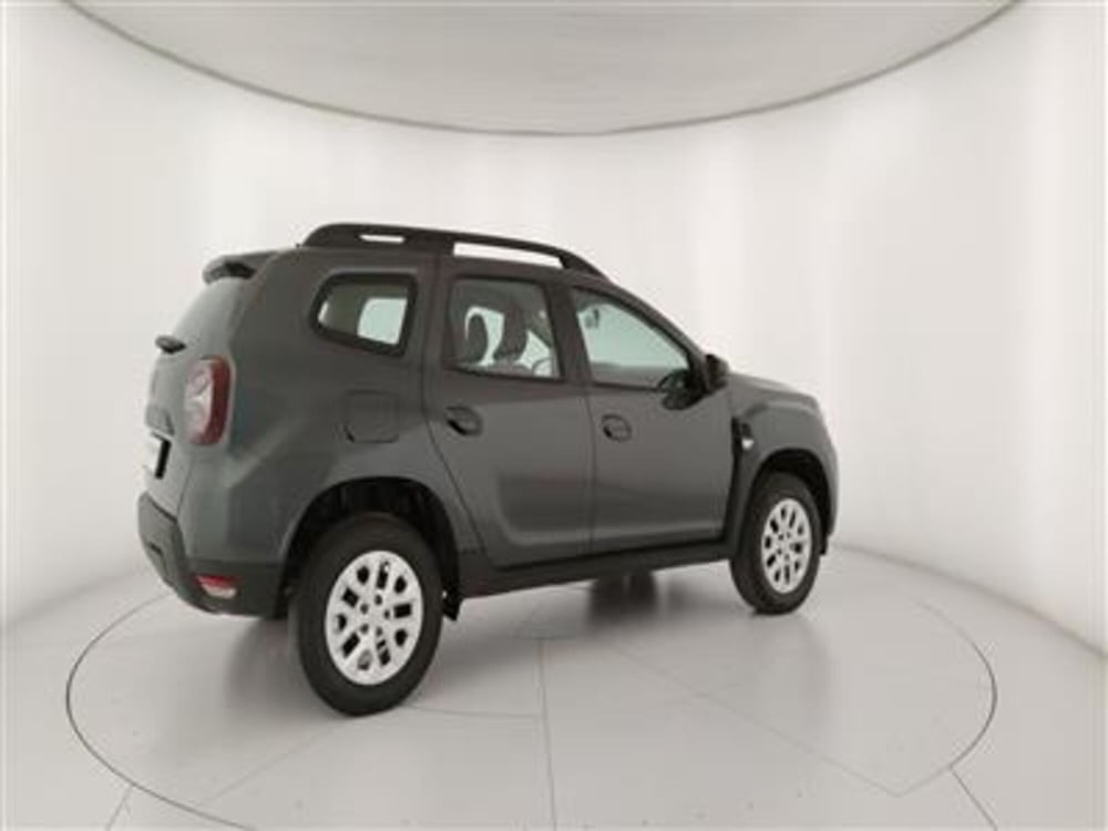Dacia Duster usata a Bari (8)