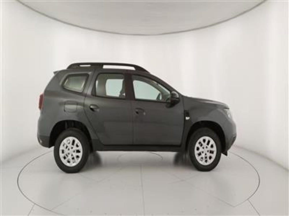 Dacia Duster usata a Bari (9)