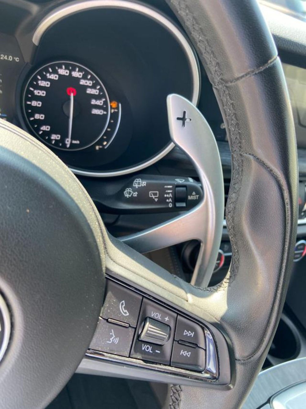 Alfa Romeo Stelvio usata a Firenze (18)