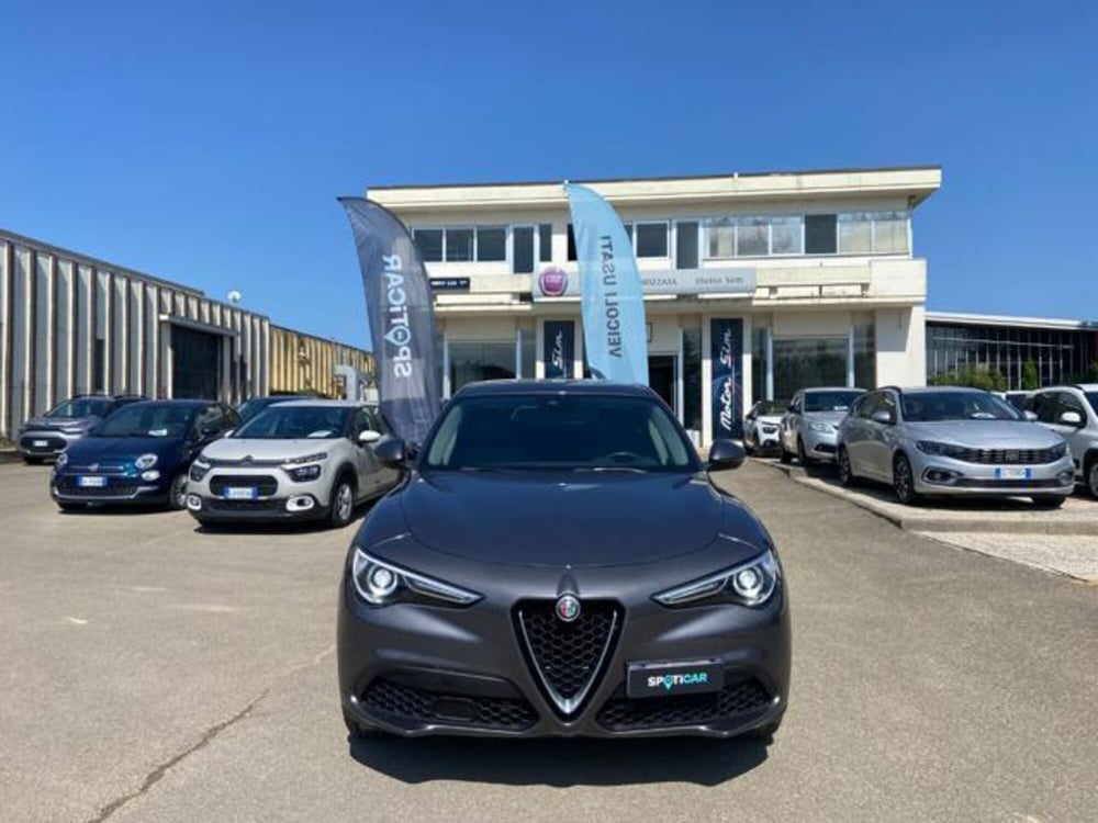 Alfa Romeo Stelvio usata a Firenze (2)