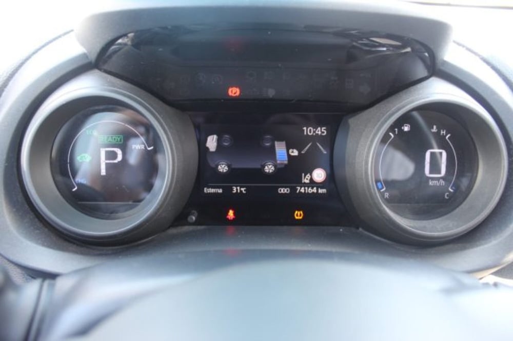 Toyota Yaris Cross usata a Roma (13)