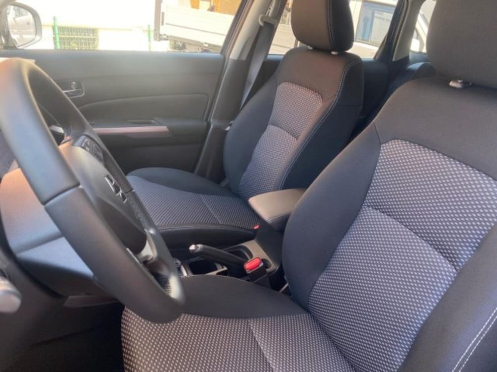 Suzuki Vitara nuova a Cuneo (9)
