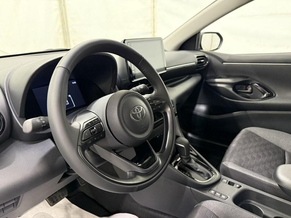 Toyota Yaris Cross nuova a Monza e Brianza (11)