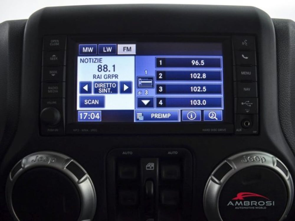 Jeep Wrangler Unlimited usata a Perugia (14)