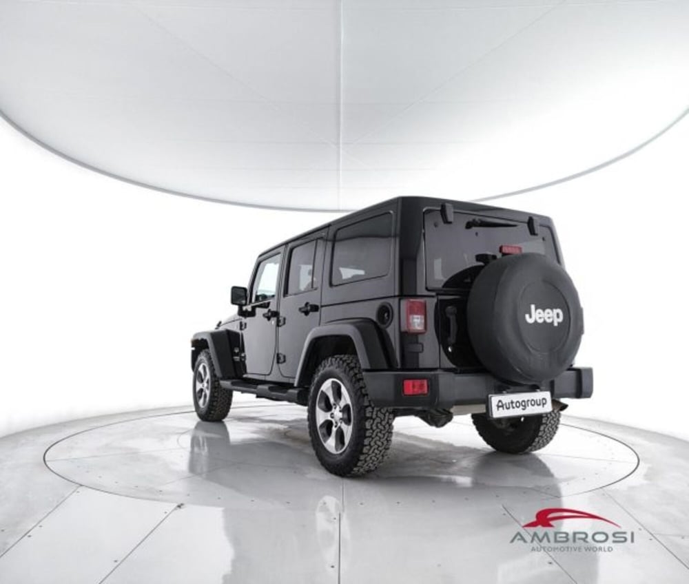 Jeep Wrangler Unlimited usata a Perugia (4)
