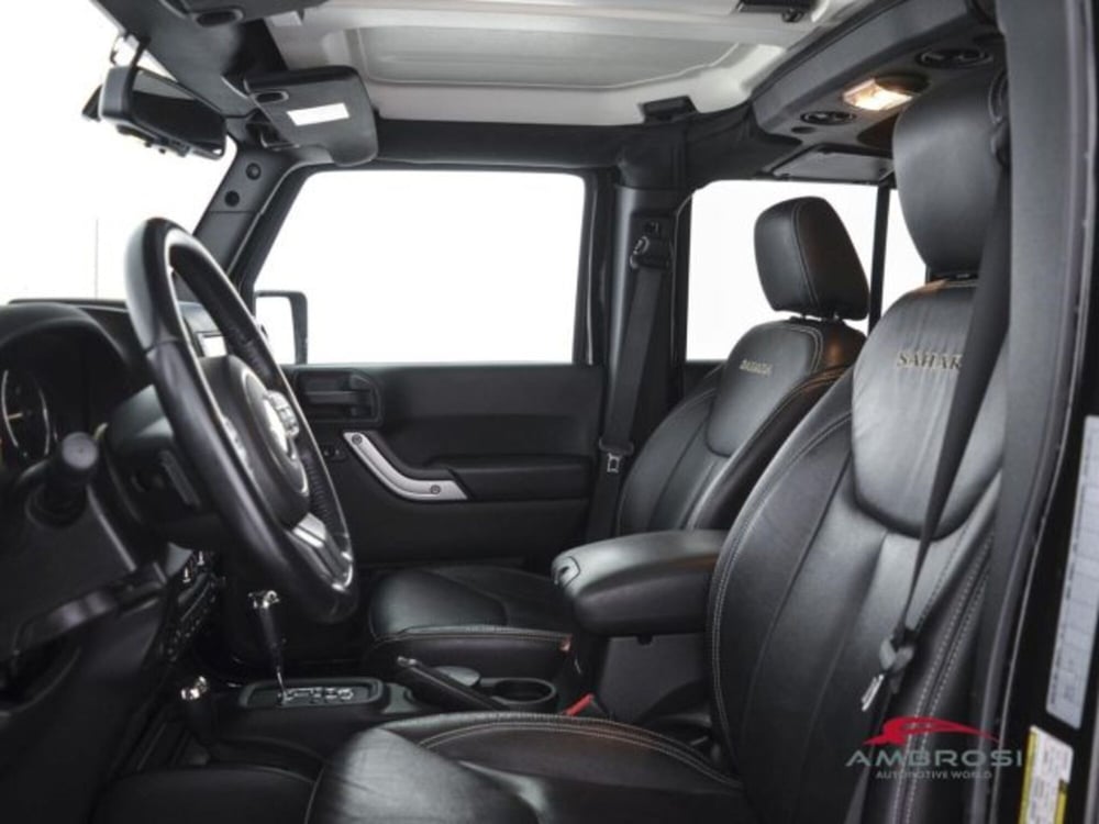 Jeep Wrangler Unlimited usata a Perugia (9)