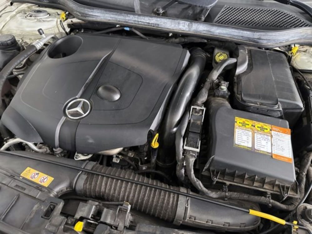 Mercedes-Benz GLA SUV usata a Modena (15)