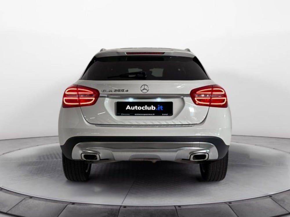 Mercedes-Benz GLA SUV usata a Modena (19)