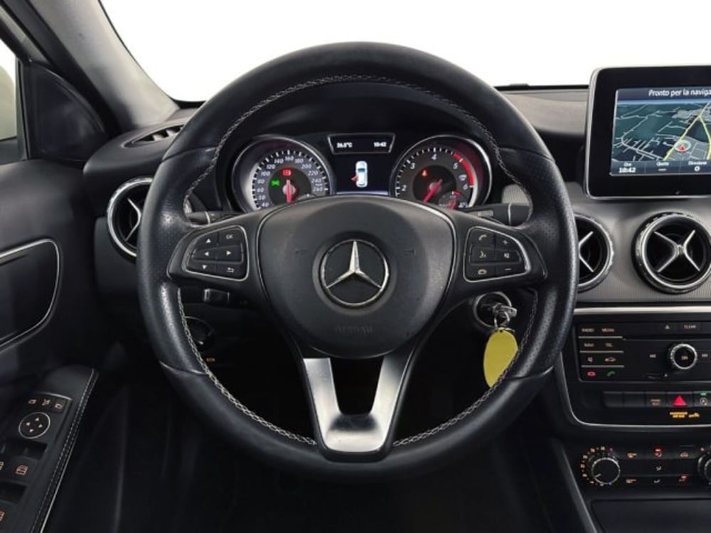 Mercedes-Benz GLA SUV usata a Modena (7)