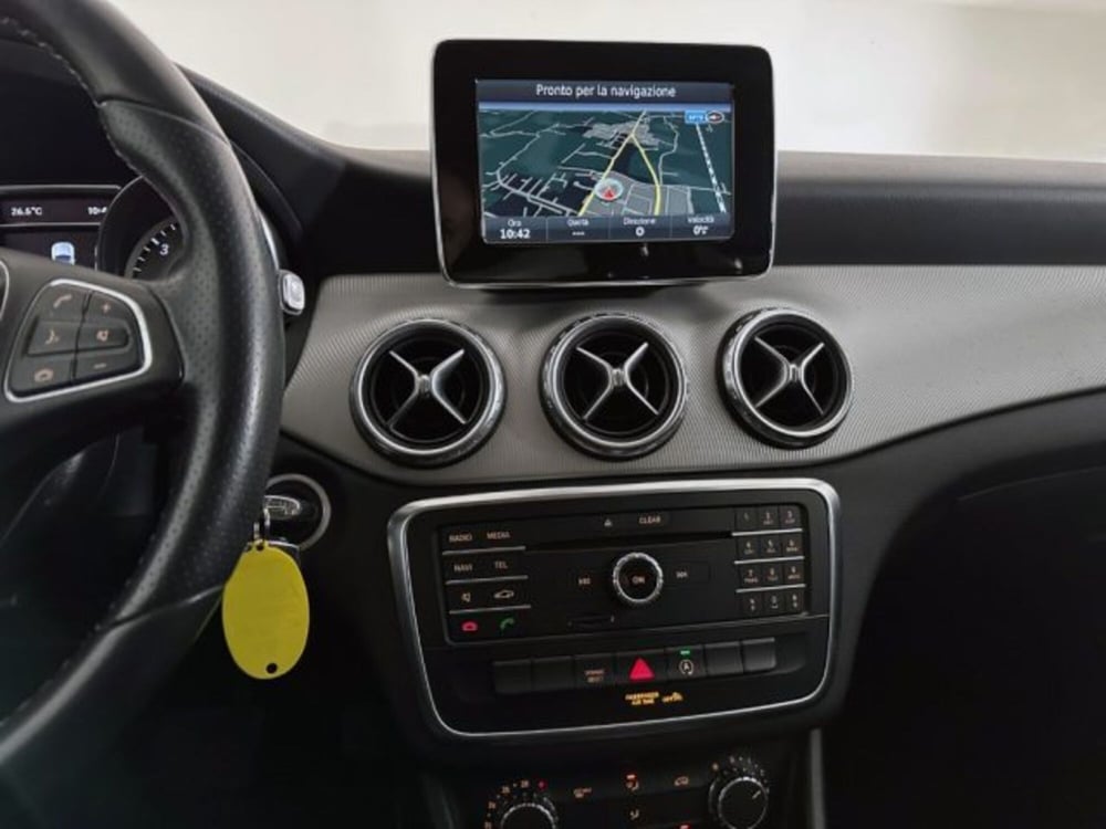 Mercedes-Benz GLA SUV usata a Modena (8)
