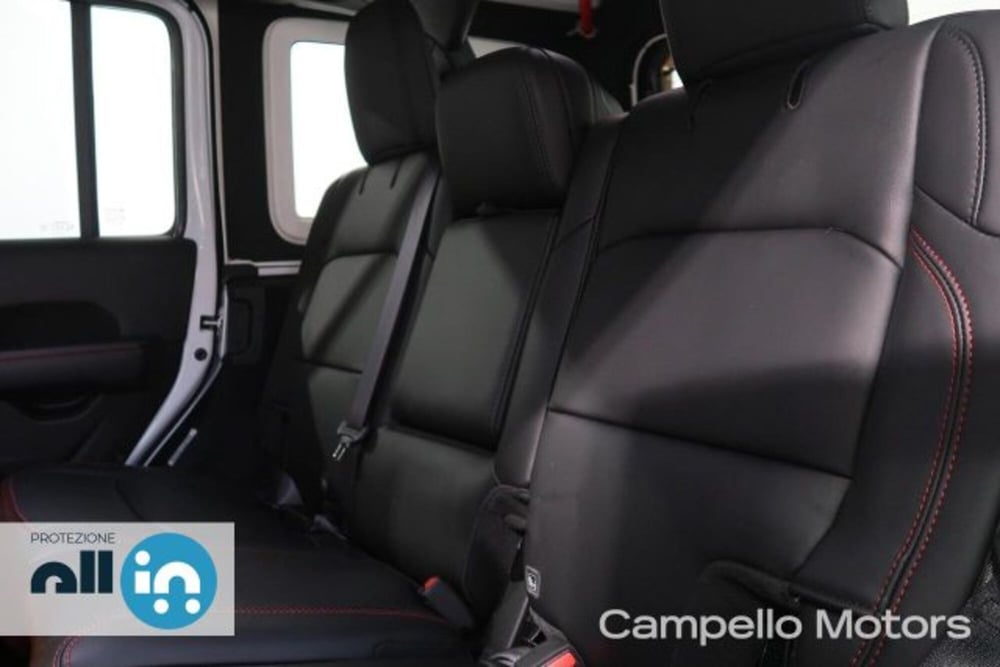 Jeep Wrangler Unlimited usata a Venezia (6)