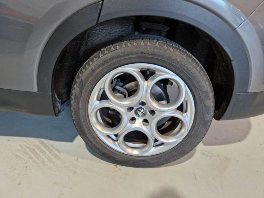 Alfa Romeo Tonale usata a Potenza (19)