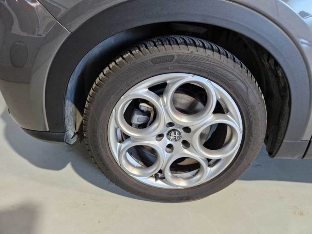 Alfa Romeo Tonale usata a Potenza (20)