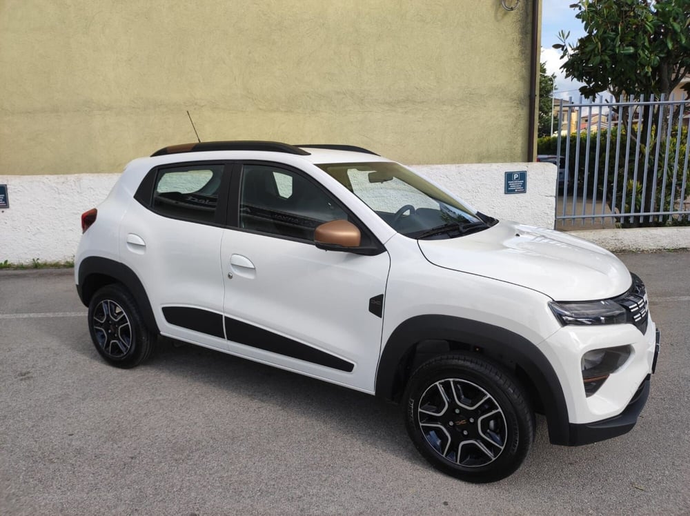 Dacia Spring usata a Potenza (8)