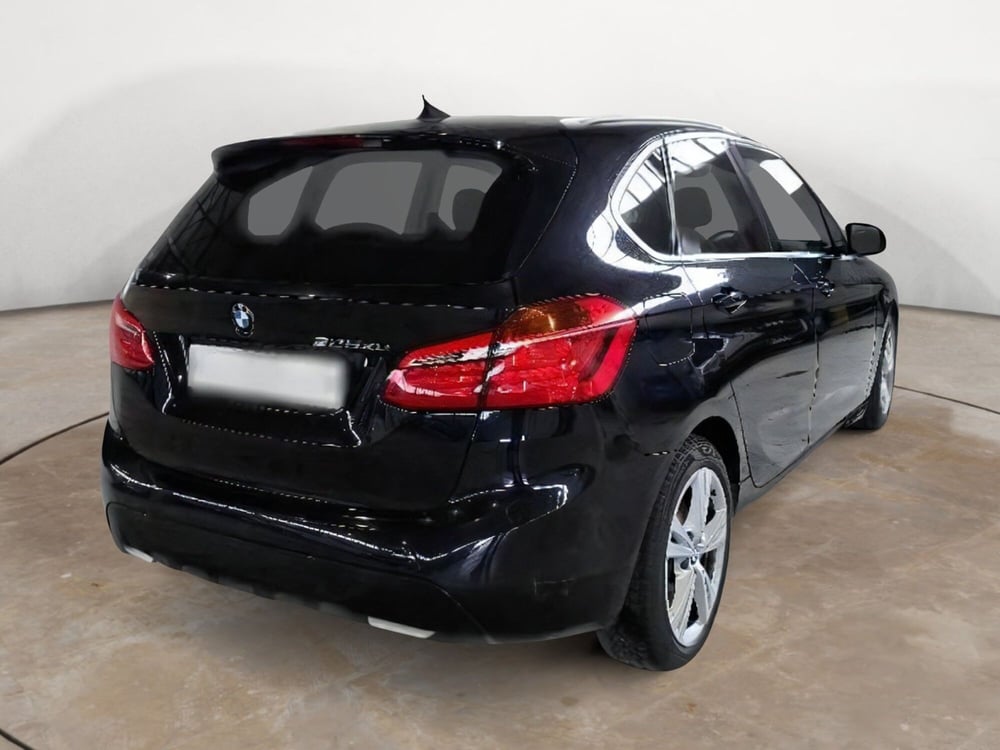 BMW Serie 2 Active Tourer usata a Salerno (3)