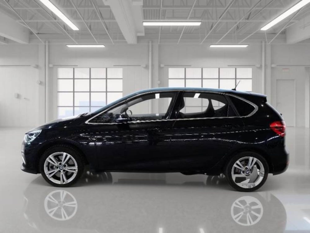 BMW Serie 2 Active Tourer usata a Salerno (4)