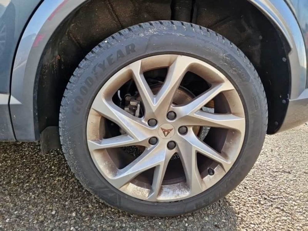 Cupra Formentor usata a Salerno (19)