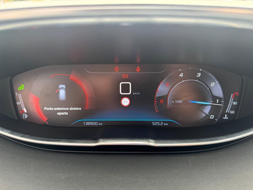 Peugeot 3008 usata a Salerno (15)