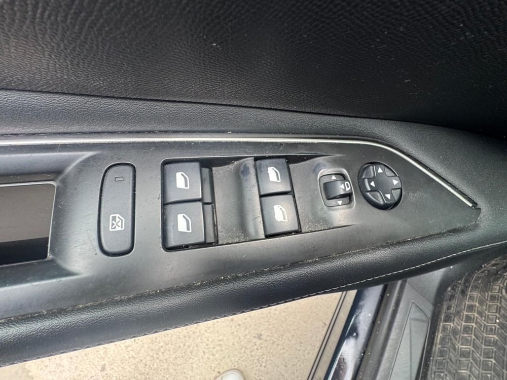 Peugeot 3008 usata a Salerno (17)