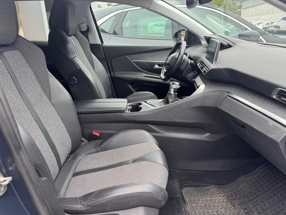 Peugeot 3008 usata a Salerno (20)