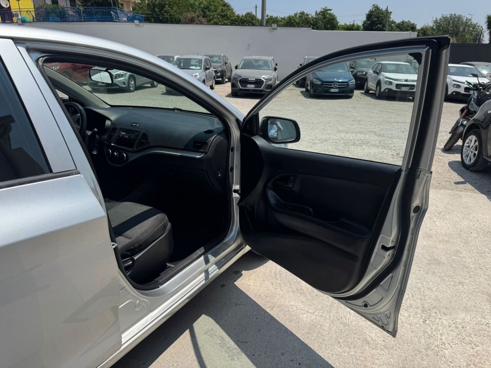 Kia Picanto usata a Salerno (19)