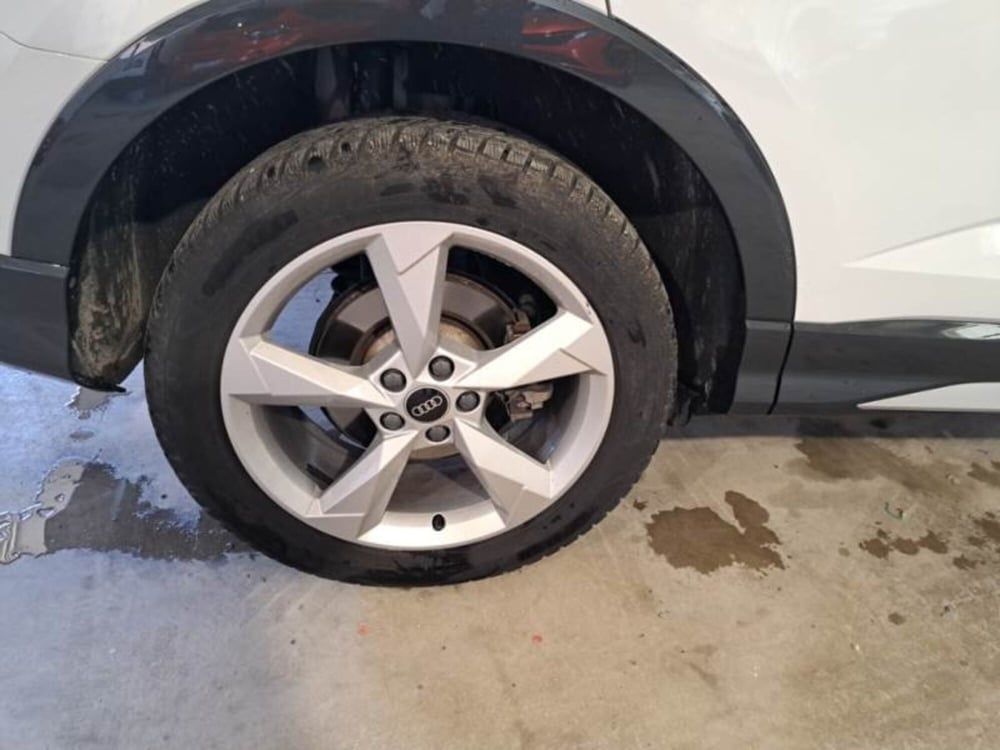 Audi Q3 Sportback usata a Salerno (18)