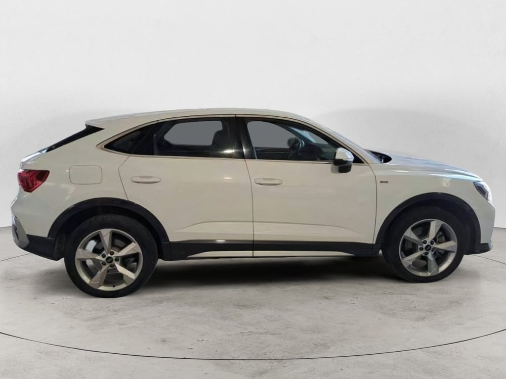 Audi Q3 Sportback usata a Salerno (5)