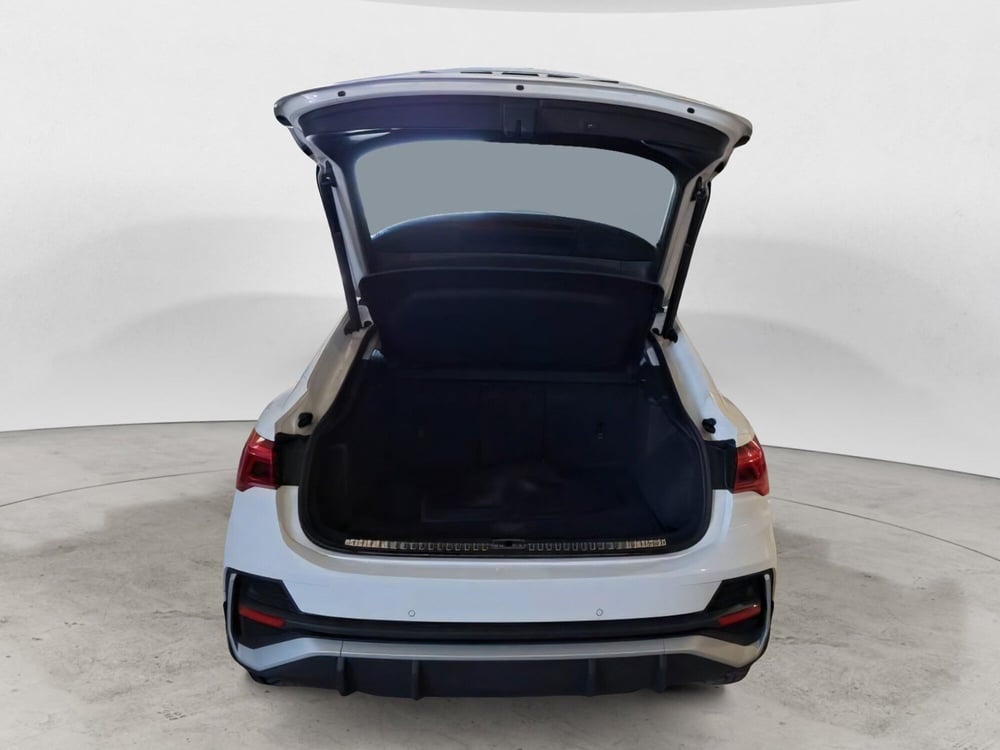 Audi Q3 Sportback usata a Salerno (8)
