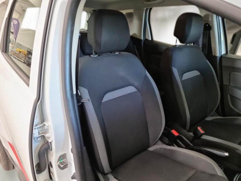 Dacia Duster usata a Salerno (11)