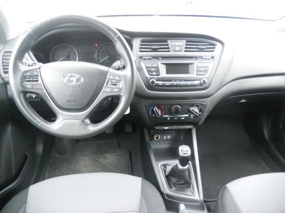 Hyundai i20 usata a Pisa (10)